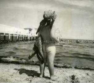 Kleinkind am Strand