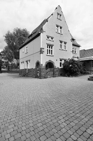 Ehem. Schule (Schule); Schlitz, Hutzdorfer Straße 14