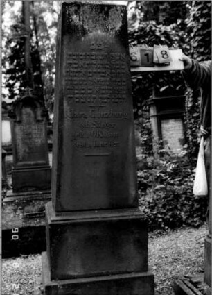 Grabstein 618