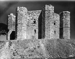 Castel del Monte. Burg (um 1240/um 1250)