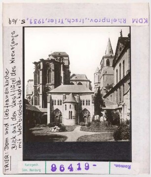 Trier, Dom und Liebfrauenkirche, Blick auf den Westflügel des Kreuzgangs mit Weihbischofskapelle