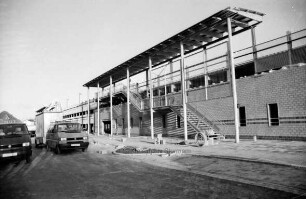 Parkhaus am Bahnhof in der Mommsenstraße (Ostseite)
