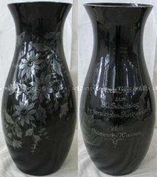 Vase zum 80. Geburtstag von Wilhelm Pieck
