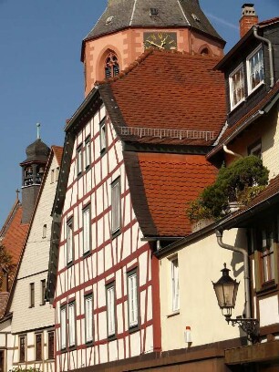 Häuser im Stadtzentrum, Stadtkirche