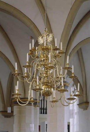 Kronleuchter mit Doppeladler
