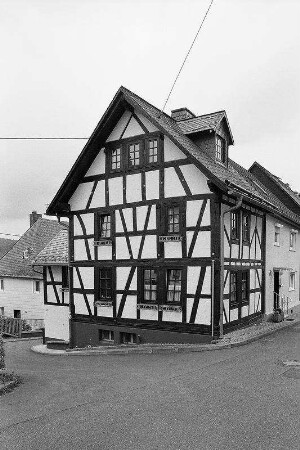 Wohnhaus; Schmitten, Pfarrgasse 2