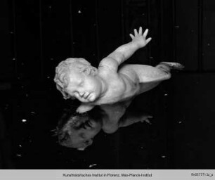 Schwimmender Putto
