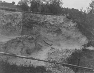 Bergbau : Blick in eine Grube