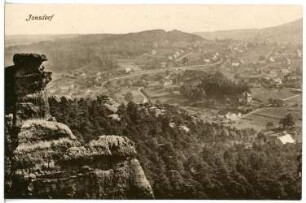 Jonsdorf. Blick auf Jonsdorf
