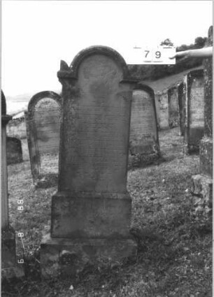 Grabstein 79