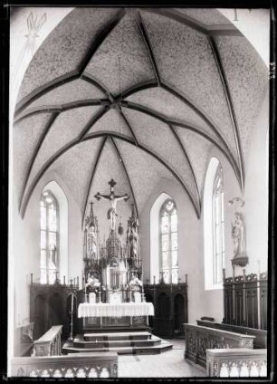 Kirche innen; Chor