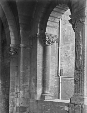 Ehemalige Abteikirche Saint-Fortunat — Narthex