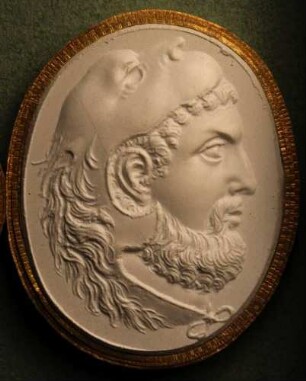 Bärtiger Herkules, mit der Löwenhaut bedeckt (Daktyliothek, Erstes Mythologisches Tausend)