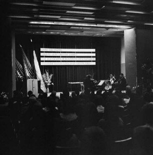 Preisträgerkonzert mit Berufs- und Laienkünstlern. Kulturpalast Dresden, Quartett zur Auszeichnung der Preisträger