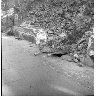 Negativ: Ruine, Eisenacher Straße 104, 1951
