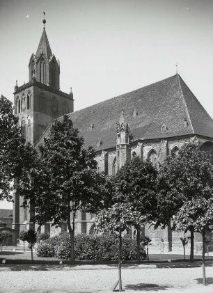 Pasewalk, Marienkirche : Pasewalk. Marienkirche. Ansicht von Südosten