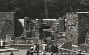 Leipzig: Zoologischer Garten ; Bären im Freigehege