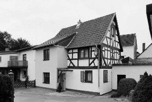 Wohnhaus; Neu-Anspach, In der Burg 4