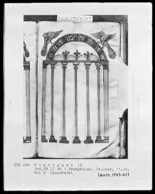 Evangeliar (unvollendet) — Kanontafel mit Vogelpaar, Folio 5recto