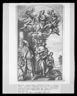 Madonna mit Kind in den Wolken erscheint zwei männlichen und zwei weiblichen Heiligen (Maria Magdalena und Martha?)