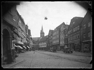 Marktplatz Blickrichtung Stiftskirche aus der Maingasse