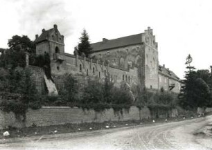 Insterburg, Georgenburg : Insterburg  (Tschernjachowsk). Georgenburg (1350 gegründet). Straßenansicht