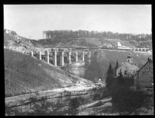 Drackensteiner Hang: Obere Lehnbrücke und Drachenlochbrücke mit Lehrgerüsten