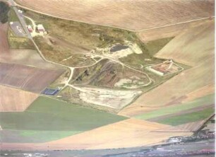 Ichtershausen-Rehestädt. Abfalldeponie Rehestädt. Luftbild-Schrägaufnahme von Süden