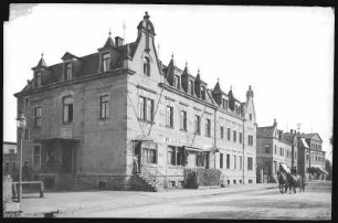 Coswig. Hauptstraße und Ratskeller