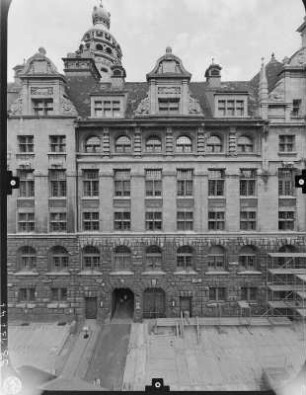 Neues Rathaus, Stadthaus
