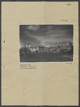 In und bei Targovistea: Targovistea, Ruine an der alten Stadtbefestigung