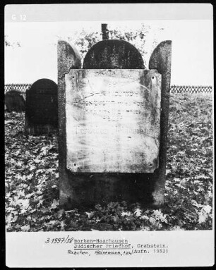Grabstein Terzchen Heinemann (+1870)
