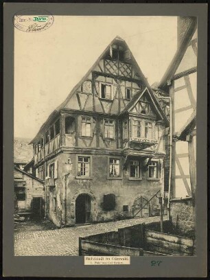 Wohnhaus Carl Breiner, Michelstadt: Fassadenansicht Fachwerkhaus mit Erker