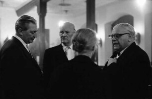 Freiburg: Kaufhaussaal; Nato-Konferenz; Ministerpräsident Kiesinger, Bergsträsser, Höfler