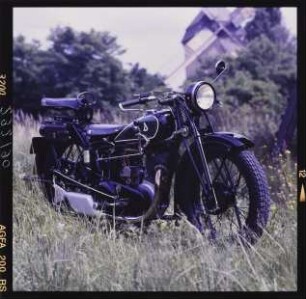 Motorrad vor Bockwindmühle