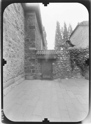 Erfurt-Altstadt, Fischersand. Brunnenkirche (Baubeginn 1253, Wiederherstellung 1880-1890, Umgestaltung 1954-1956). Teilansicht