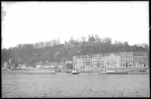 Meißen. Martinsberg - Elbe mit Dampfer Pirna