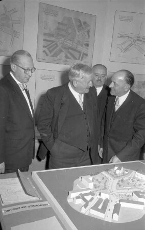 Festakt zum 75jährigen Jubiläum des Staatstechnikums Karlsruhe (Fachhochschule).