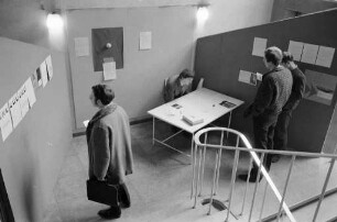 Wahl der Vertreter in den Allgemeinen Studentenausschuss (AStA) und in das Studentenparlament durch die Fachschaften an der Universität Karlsruhe
