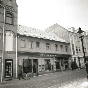 Reichenbach (Vogtland), Zwickauer Straße 7. Wohnhaus mit Ladeneinbau