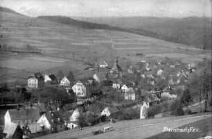 Steinbach mit Pfarramt, Brauerei, Schule und Kirche