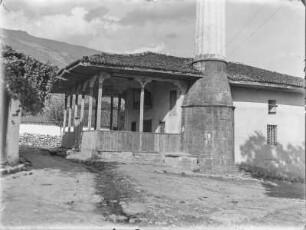 Gebäudeansicht : Aladzha-Moschee in der Stadt Karlovo in Bulgarien