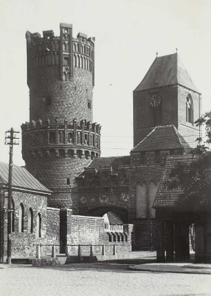 Tangermünde, Neustädter Tor : Tangermünde. Neustädter Tor