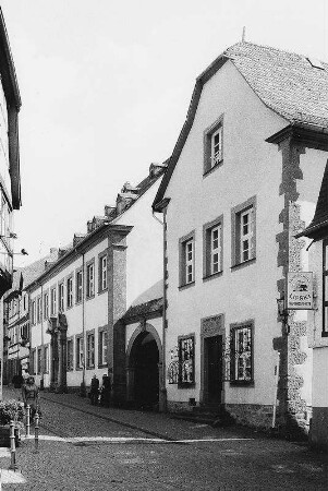 Sachgesamtheit Arnsburger Hof; Gelnhausen, Langgasse 41