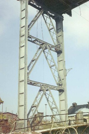 Hochbrücke, von SO