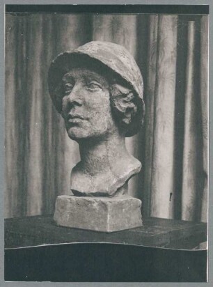 Porträt Benjamine Kolbe, 1926, Terrakotta
