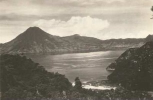 Guatemala. Atitlán-See (1560 m ü. NN)