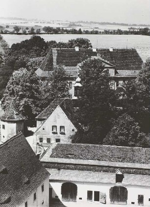 Mutzschen. Blick vom Turm der Stadtkirche nach Westen auf das Schloss