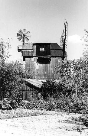Baruth/Mark-Petkus. Friedensmühle, Paltrockmühle (1837 als Bockmühle erbaut, 1950 Umbau)