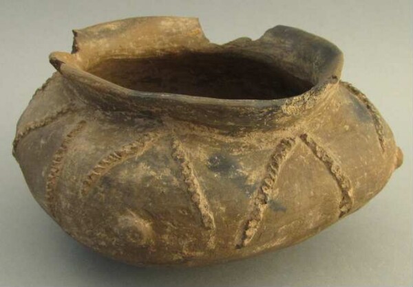 Clay vessel